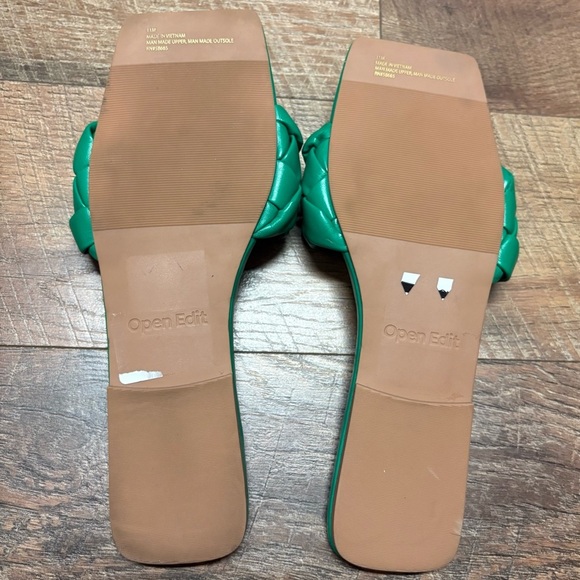 NWOT Open Edit Nordstrom Green Sandals Size 11 - Picture 3 of 4